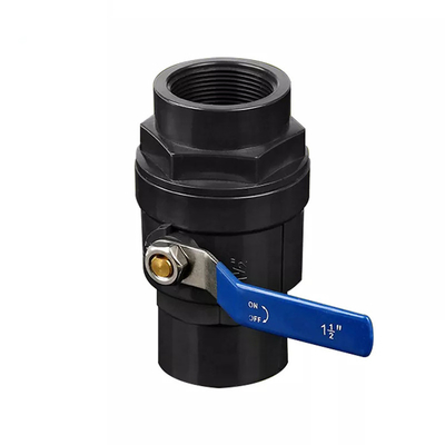 Черный двухкусочный стальной шариковый клапан PVC шарикового клапана 50mm ручки