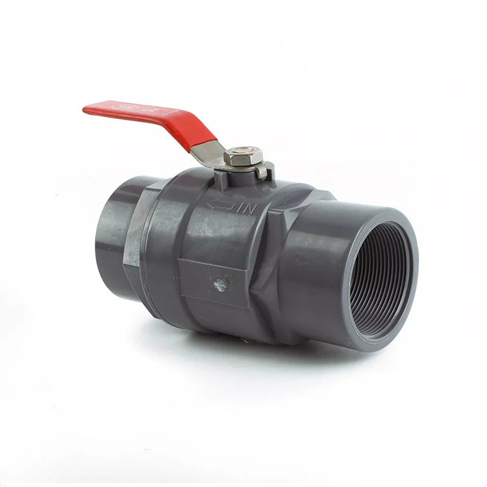 Черный PVC 1.6MPa пластмасса шарикового клапана 2 частей с ручкой нержавеющей стали